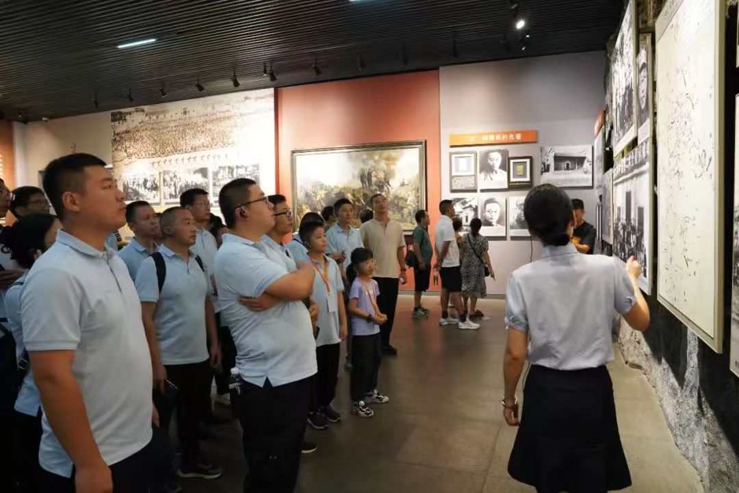 请体验来自中铁工业劳模先进的专属幸福亲子夏日时光