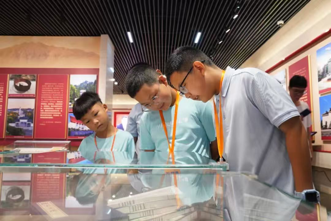 请体验来自中铁工业劳模先进的专属幸福亲子夏日时光