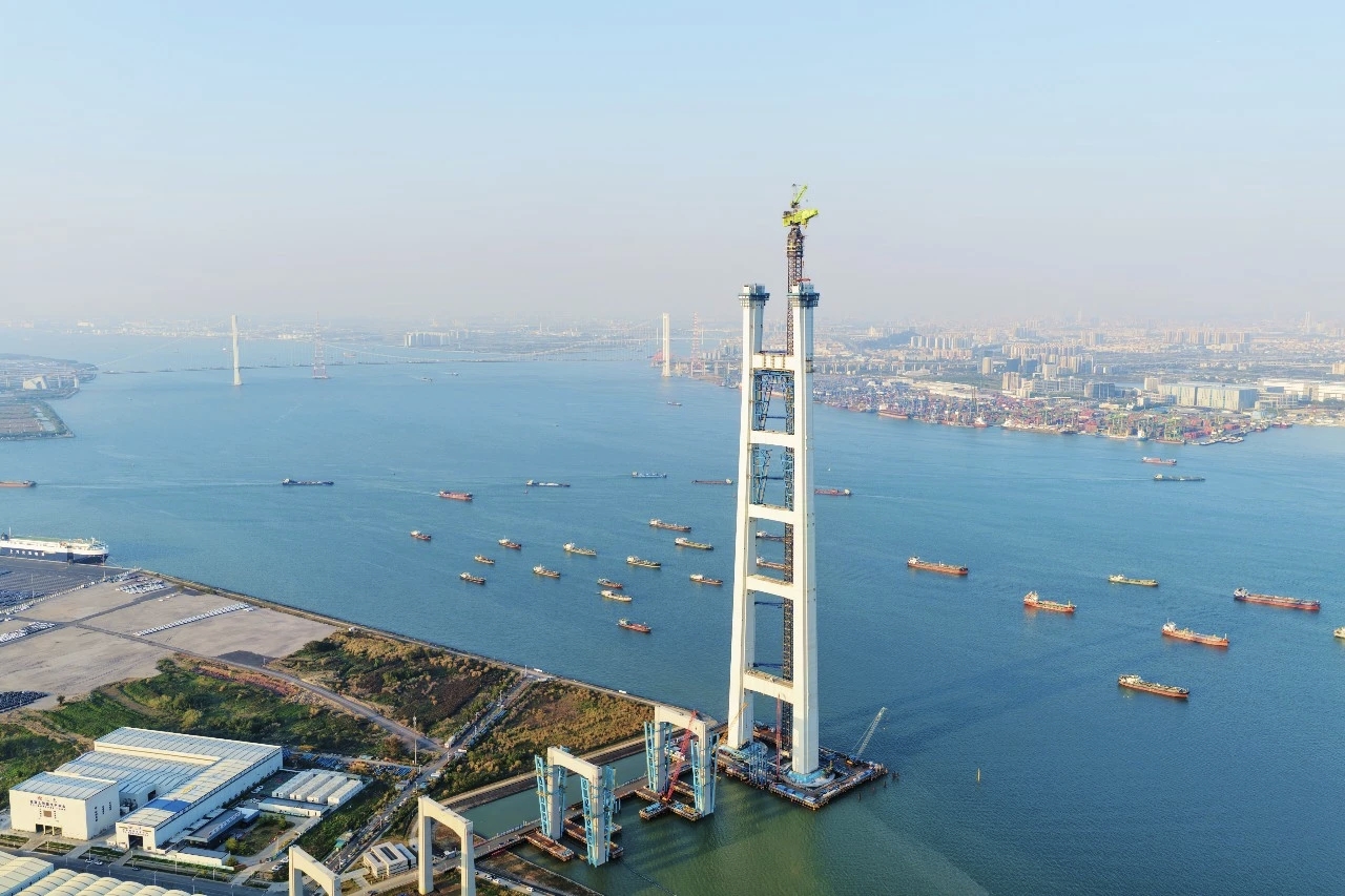 世界最大跨径双层悬索桥狮子洋大桥主塔封顶 世界最大跨径双层悬索桥狮子洋大桥主塔封顶