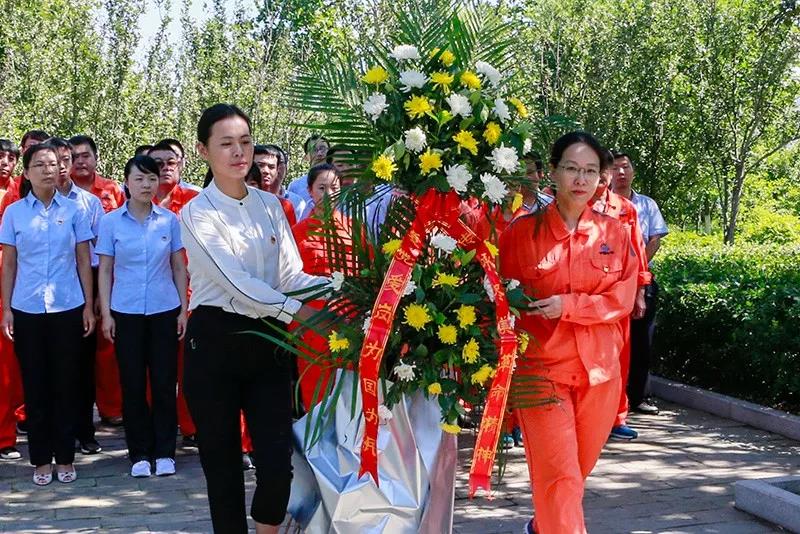 从党的一大代表王尽美到党的十九大代表王中美,中铁工业人这样传承初心 从党的一大代表王尽美到党的十九大代表王中美,中铁工业人这样传承初心