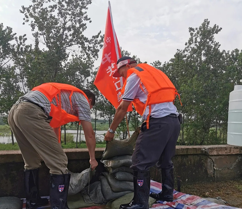 才下火神山，再上武金堤——中铁科工突击队坚守武汉防汛一线